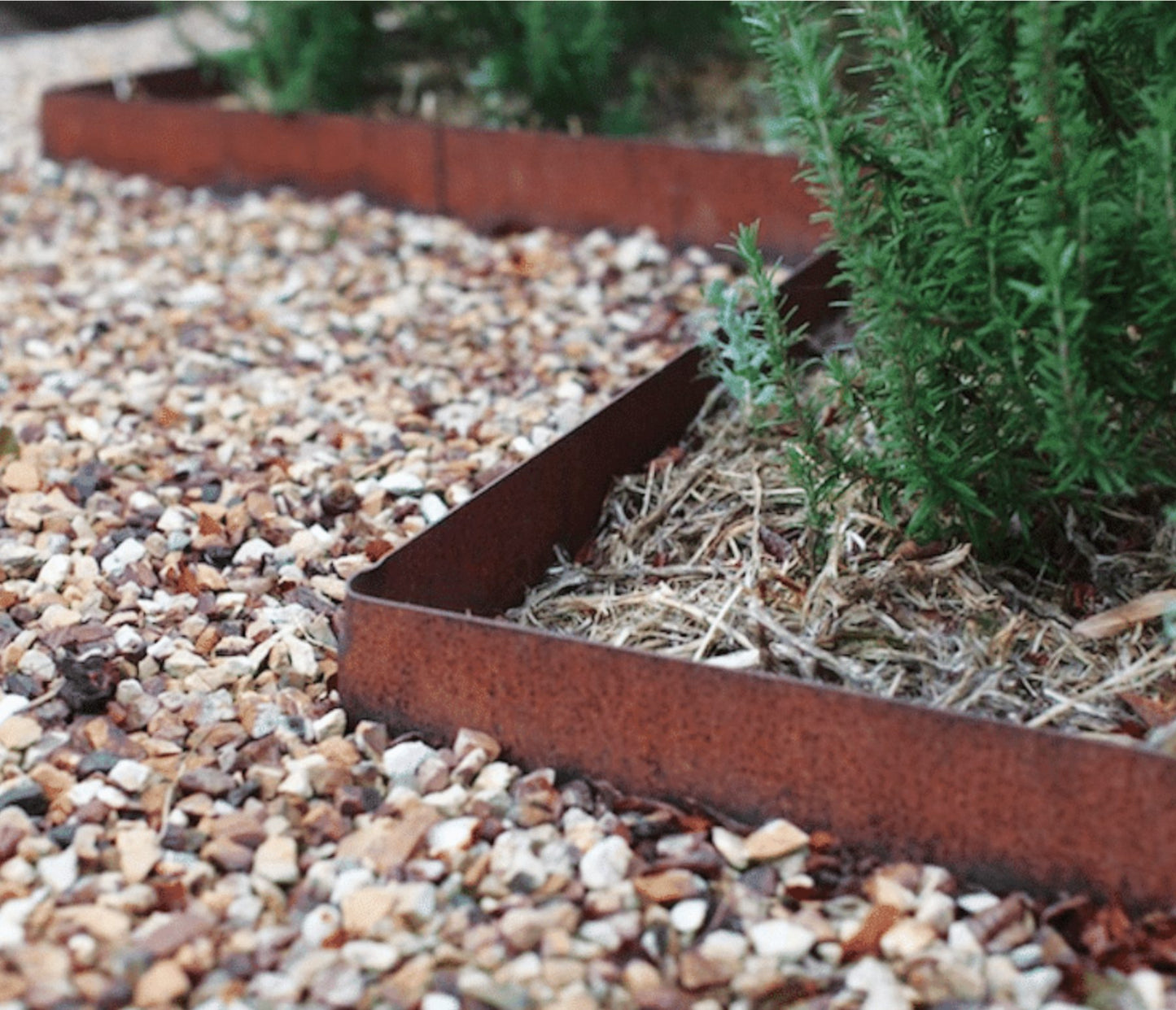 Metal Lawn Edging Rust Non-Galvanised Steel (Pack: 5 x 1m lengths)
